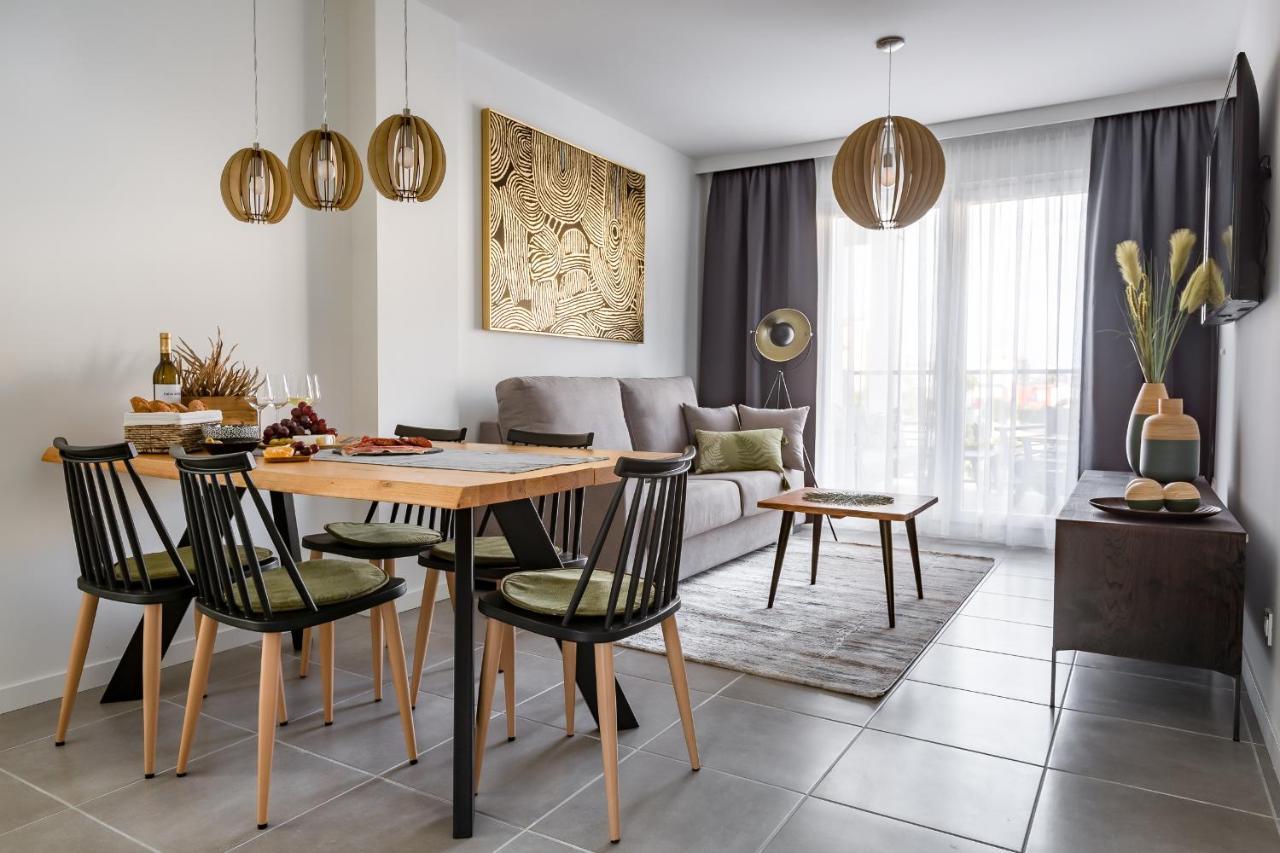 Sunny Apartment In Denia With Outdoor Swimming Pool And Garage Parking Place Included, 300M From The Sandy Beach Bagian luar foto