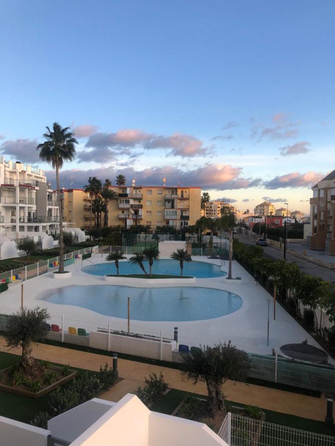 Sunny Apartment In Denia With Outdoor Swimming Pool And Garage Parking Place Included, 300M From The Sandy Beach Bagian luar foto